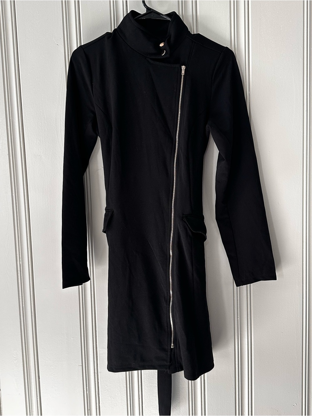 Black Zip-Front Longline Blazer Jacket